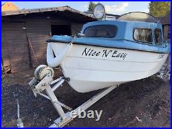 14ft Mayland fishing boat and trailer with 8hp Tohatsu Engine