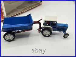 1/32 scale Britains 9630 Ford 5000 & Dump trailer & Tractor Set Very Rare