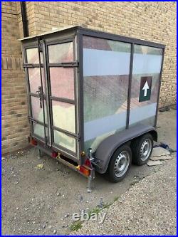 2 axle racing box trailer very good condition