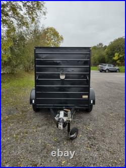 8'x4' box trailer twin axle