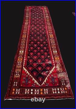 A FANTASTIC HANDMADE TRADITIONAL ORIENTAL EXTRA LARGE RUNNER (463 x 103cm)
