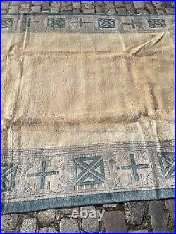 A SENSATIONAL OLD HANDMADE TRADITIONAL MOROCCAN ORIENTAL RUG (291 x 200 cm) A SENSATIONAL OLD HANDMADE TRADITIONAL MOROCCAN ORIENTAL RUG (291 x 200 cm)