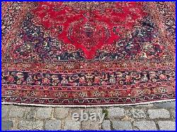 A SPECTACULAR OLD HANDMADE TRADITIONAL ORIENTAL WOOL CARPET (392 x 308 cm)