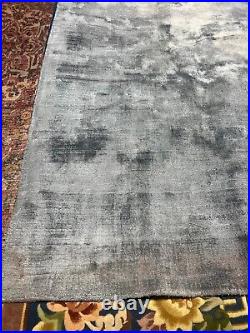 A SPLENDID OLD TRADITIONAL MACHINE MADE ORIENTAL RUG (350 x 247 cm) A SPLENDID OLD TRADITIONAL MACHINE MADE ORIENTAL RUG (350 x 247 cm)