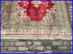 A WONDERFUL OLD HANDMADE TRADITIONAL PAKISTANI ORIENTAL RUG (289 x 180 cm) A WONDERFUL OLD HANDMADE TRADITIONAL PAKISTANI ORIENTAL RUG (289 x 180 cm)