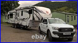 American 5th wheel trailer caravan