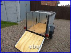 BOX TRAILER REAR RAMP SGL AXLE WITH HEAVY DUTY COVER INTERNAL SIZES 4 x 3 ft