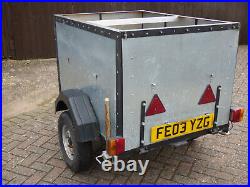 BOX TRAILER REAR RAMP SGL AXLE WITH HEAVY DUTY COVER INTERNAL SIZES 4 x 3 ft