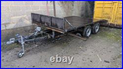 Beaver Tail Flat Bed Car Trailer or Plant Trailer Beaver Tail Flat Bed Car Trailer or Plant Trailer