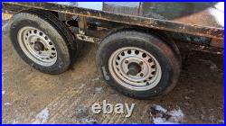 Beaver Tail Flat Bed Car Trailer or Plant Trailer Beaver Tail Flat Bed Car Trailer or Plant Trailer