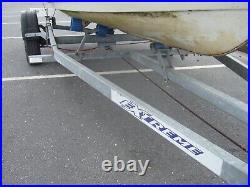 Boat Trailer make Extreme will take up to 15/16ft boat