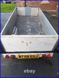 Box Trailer. 8 Foot X 4 Foot. 8x4 Trailer With Cargo Net And Winch