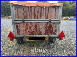 Box car trailer with cover Box car trailer with cover