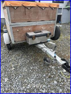 Box car trailer with cover Box car trailer with cover
