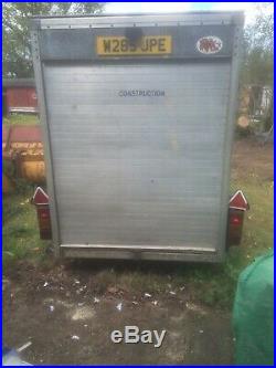 Box trailer tow a van size 8 L x 5 W x 6 H