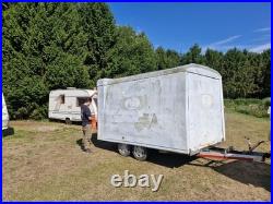 Box trailer, twin galvanised axle, 3 section rear door L330cm X W220cm H 195 cm Box trailer, twin galvanised axle, 3 section rear door L330cm X W220cm H 195 cm