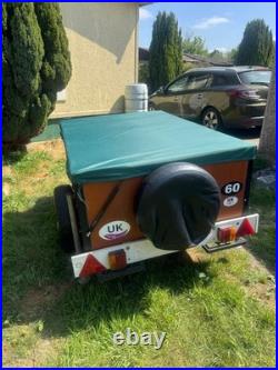 Braked Camping Trailer With Battery Charging Braked Camping Trailer With Battery Charging