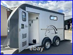 CHEVAL LIBERTE MAXI 3 3 horse trailer herringbone trailer USED