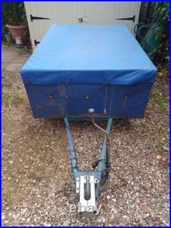 Car trailer. 500kg. 5'6 x 4' x 2'. With cover