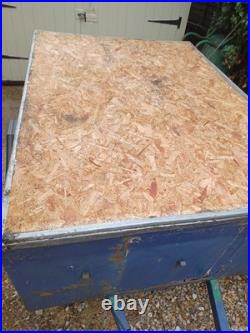 Car trailer. 500kg. 5'6 x 4' x 2'. With cover