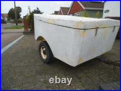 Car trailer with lockable lid and built in lights 6 x 4