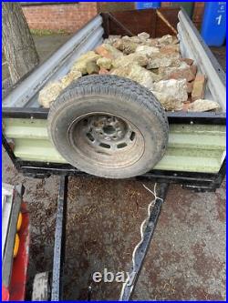 Car trailers for sale used Single Axle 3.20 Meters Long 1.35 Meters Wide