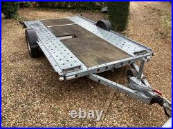 Car transporter trailer