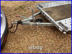 Car transporter trailer