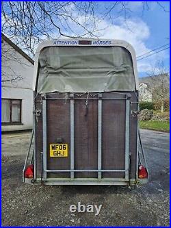 Cheval liberte horse trailer