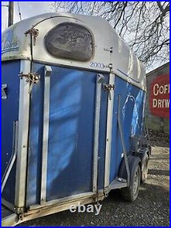 Cheval liberte horse trailer