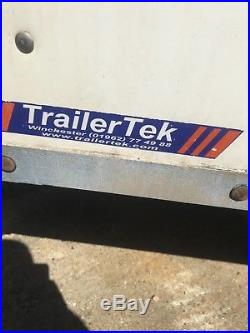 Enclosed trailer, car trailer, car transporter, towable curtain side trailer