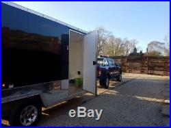 Enclosed vehicle trailer/transporter