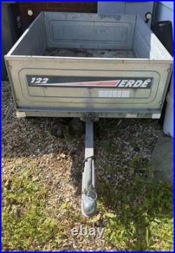Erde 122 Trailer