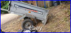 Erde 122 Trailer
