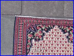 Fine Vintage Traditional Hand Made Oriental Wool White Red Blue Kilim 170x113cm Fine Vintage Traditional Hand Made Oriental Wool White Red Blue Kilim 170x113cm