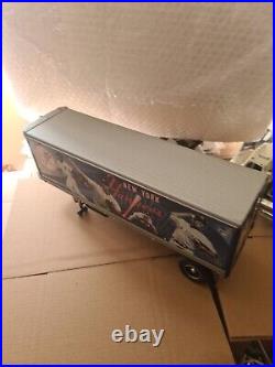 GREAT DANE TRAILERS Truck & Trailer NEW YORK YANKEES RARE DAMAGE TO CAB 20