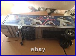 GREAT DANE TRAILERS Truck & Trailer NEW YORK YANKEES RARE DAMAGE TO CAB 20