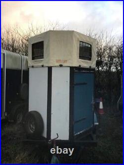 Henra Horse Trailer QUICK SALE NEEDED, OPEN TO OFFERS