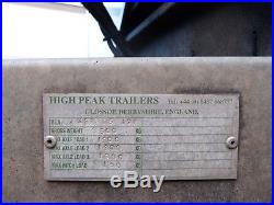 High Peak Trailers Tri-axle covered car transporter