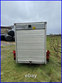 Indispension Tow A Van Box Trailer