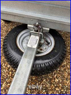 MP712 Trailer In Excellent Condition. Comes With Spare Tyre and Cover