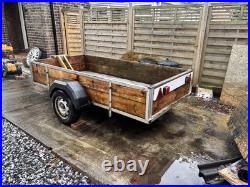 Medium Trailer (Able to carry 8' x 4' boards)