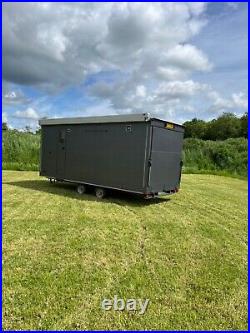 Race exhibition trailer large awning. Aluminium body 1 year old- full electrics