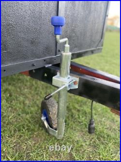 Robust Solid 7x4ft Towing Tow Trailer Unique Off Road/Military & Loading Boards