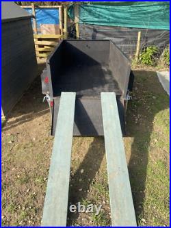 Robust Solid 7x4ft Towing Tow Trailer Unique Off Road/Military & Loading Boards