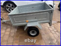 Single Axle Trailer with Two Spare Wheels for Sale Used