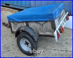 Small 4' x 3' Single Axel Car Trailer Good Hitch Good Tyres Lightboard and Cover