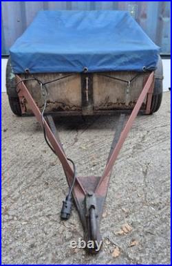 Small 4' x 3' Single Axel Car Trailer Good Hitch Good Tyres Lightboard and Cover Small 4' x 3' Single Axel Car Trailer Good Hitch Good Tyres Lightboard and Cover