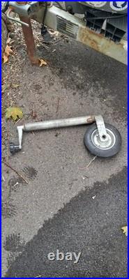 Small Trailer With Hatch