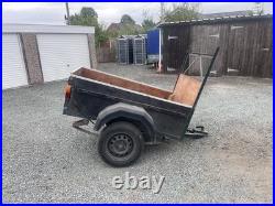 Small trailer (ideal for garden waste or camping)